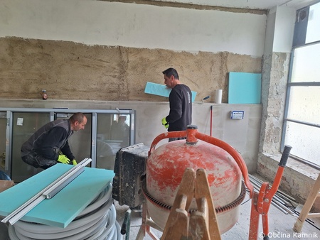 Prenova sanitarij na bazenu Pod skalco (4)